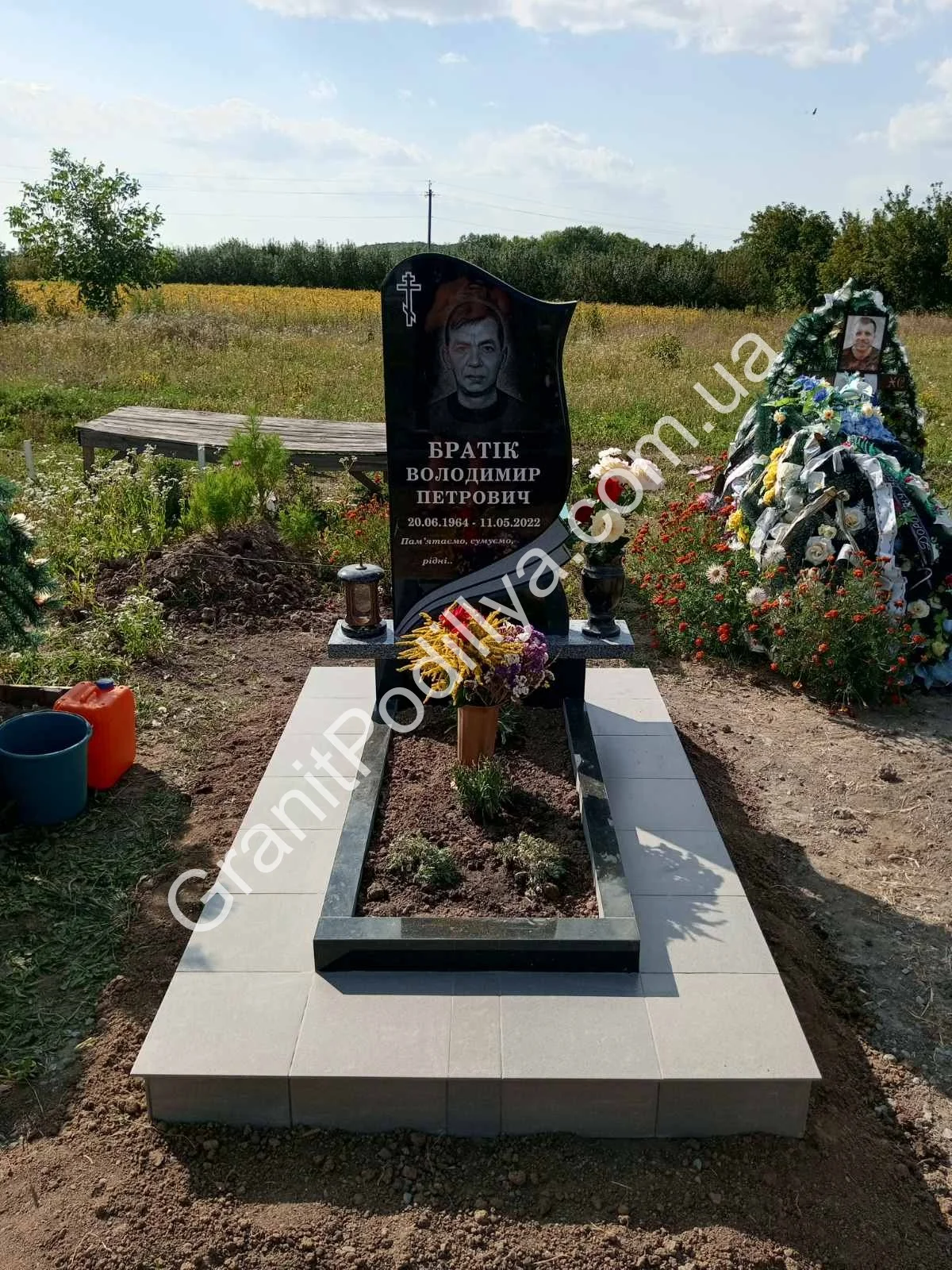 Подвійний пам'ятник з граніту - Кам'янець-Подільський | GranitPodillya